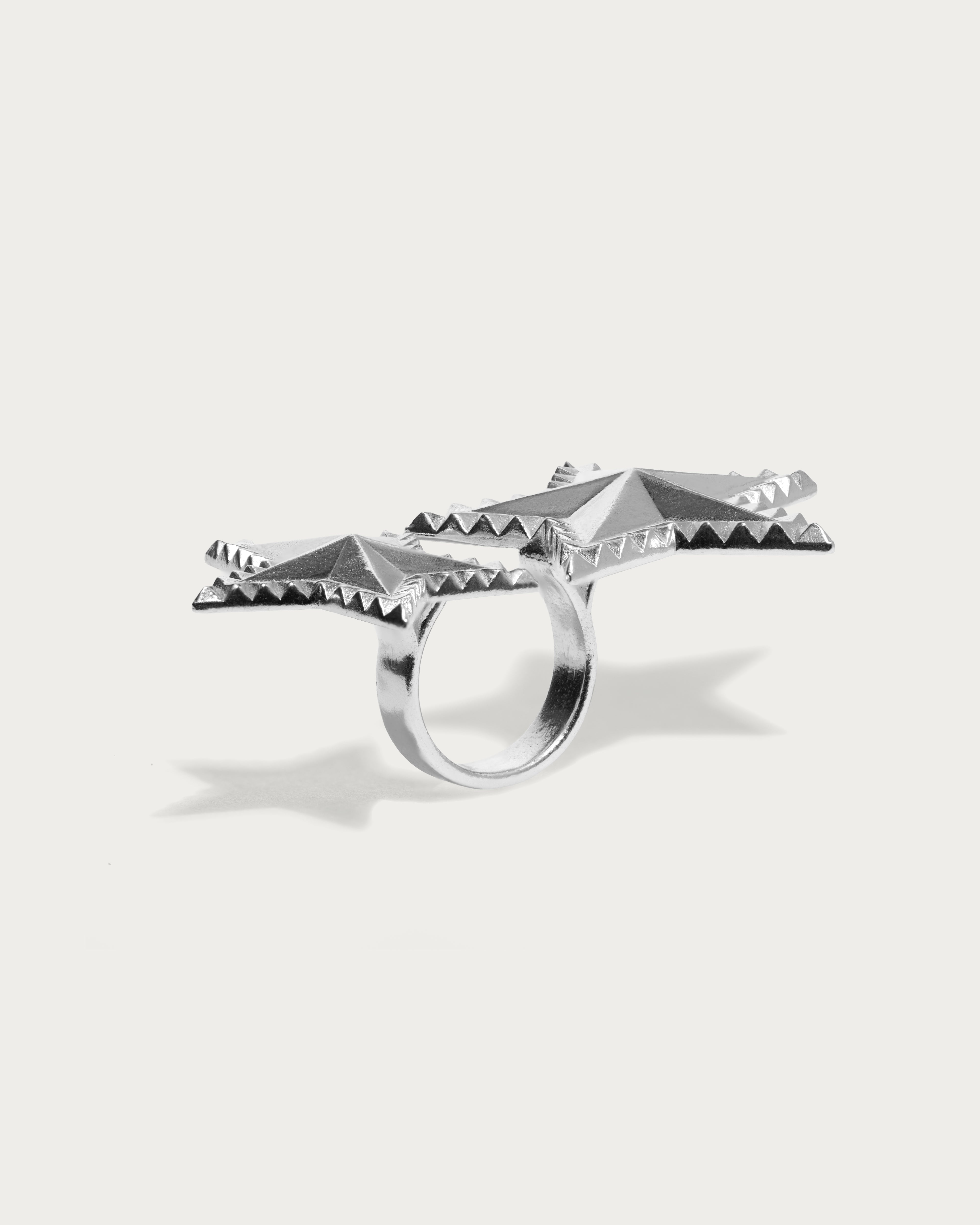 Najm El Emarat Ring