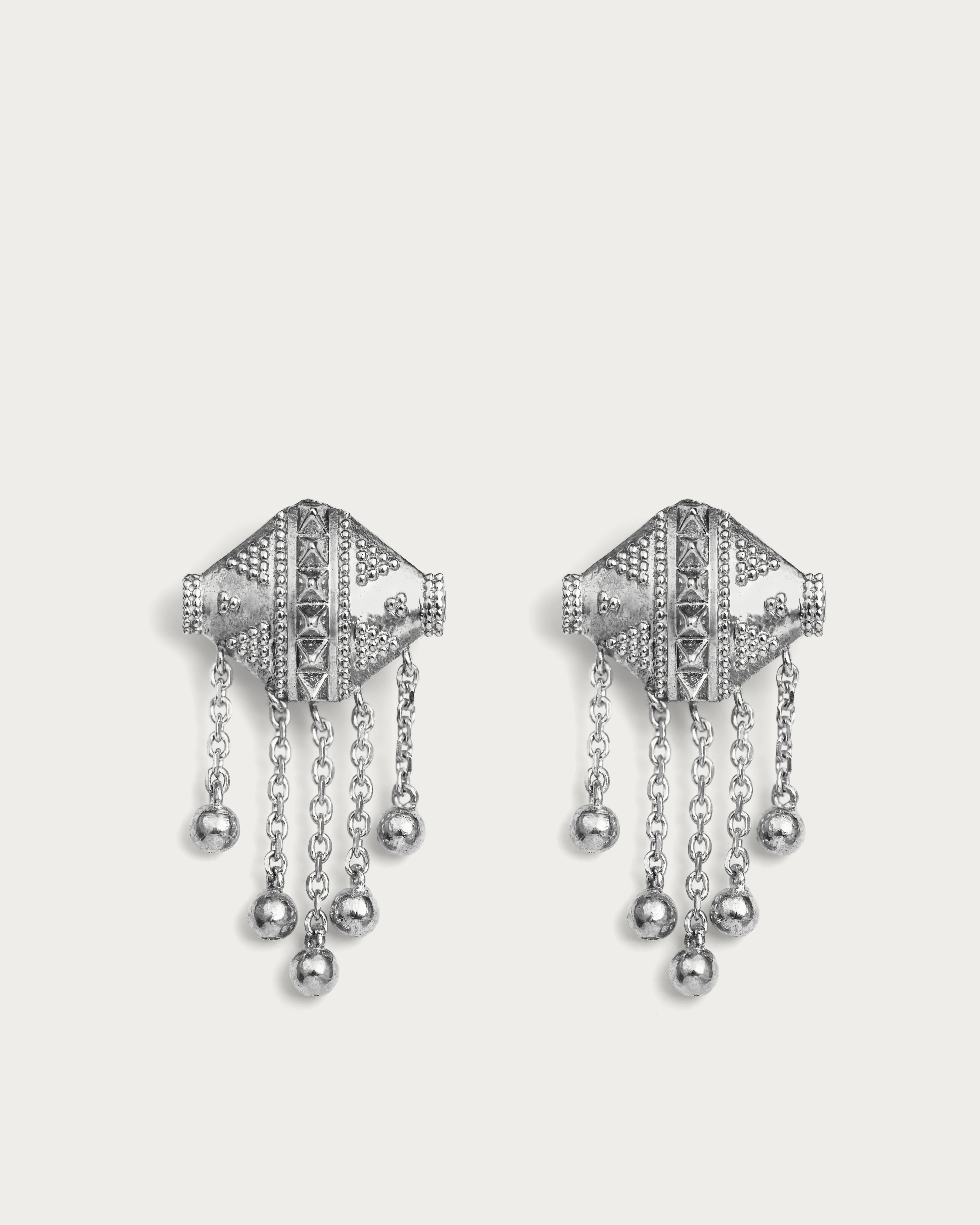 Hab Al Hail Khannagi Earrings