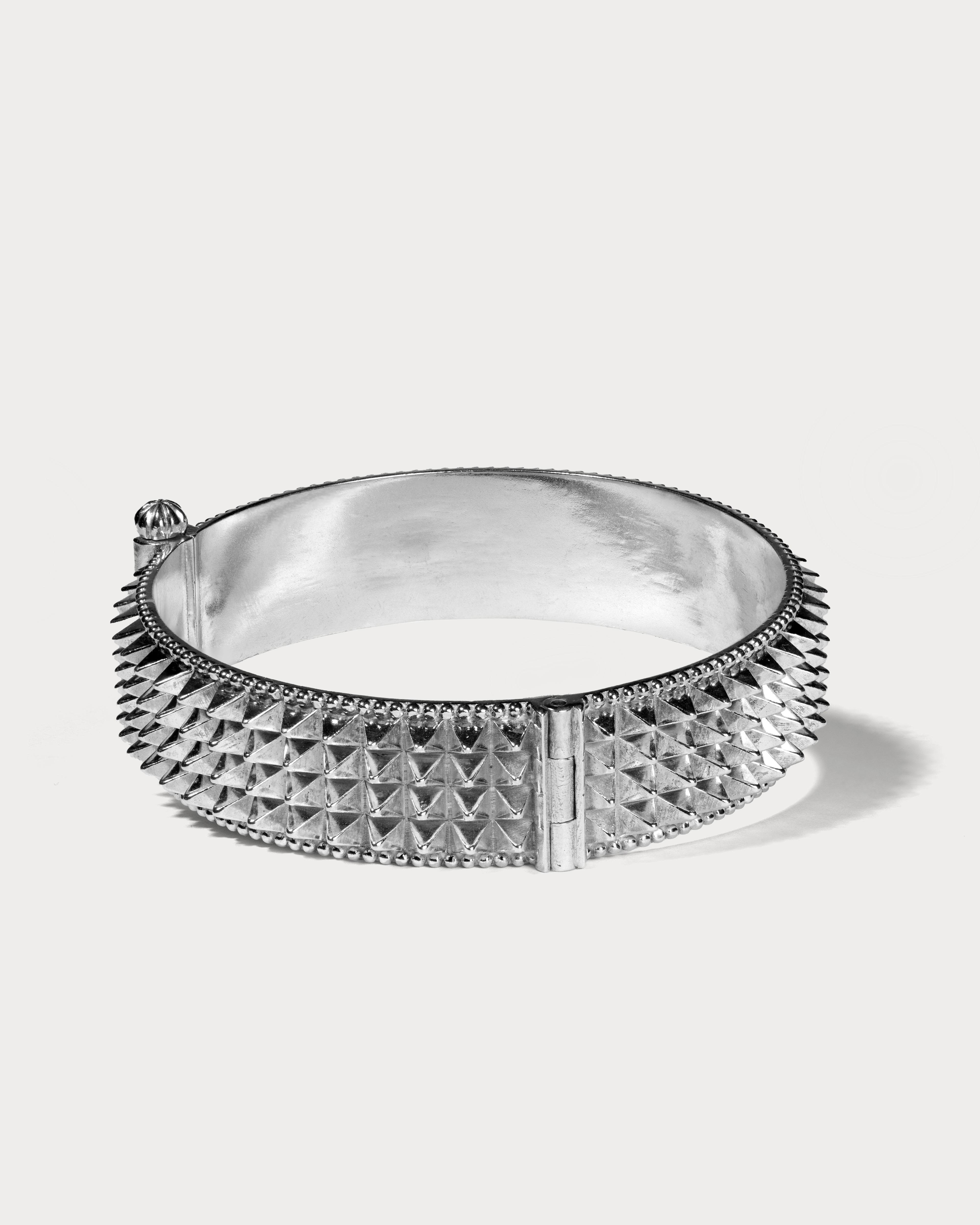 Gurd Al Hail Thin Bracelet