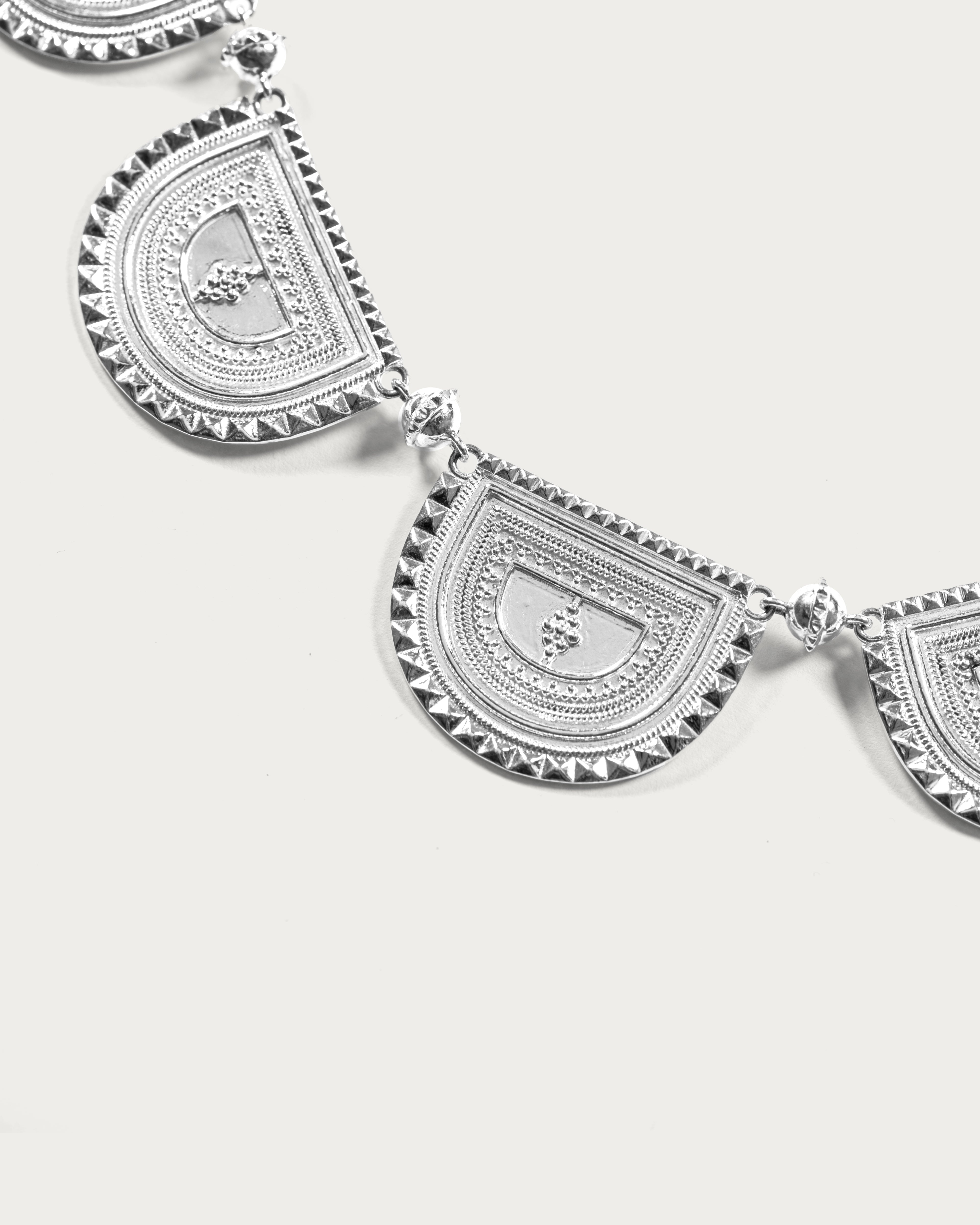 New Long Bushnaf Mariya