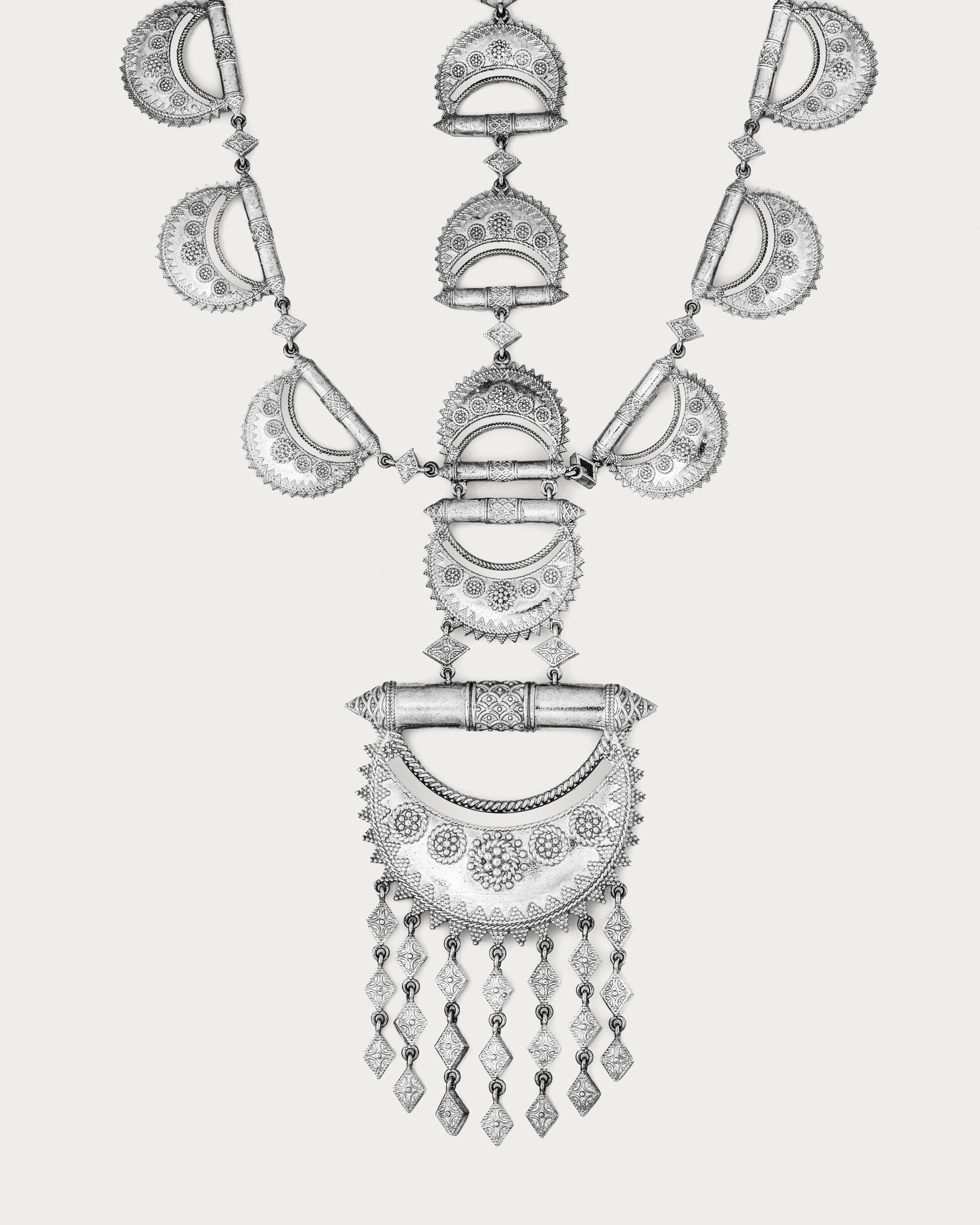 Heyaar Bushnaf Headpiece
