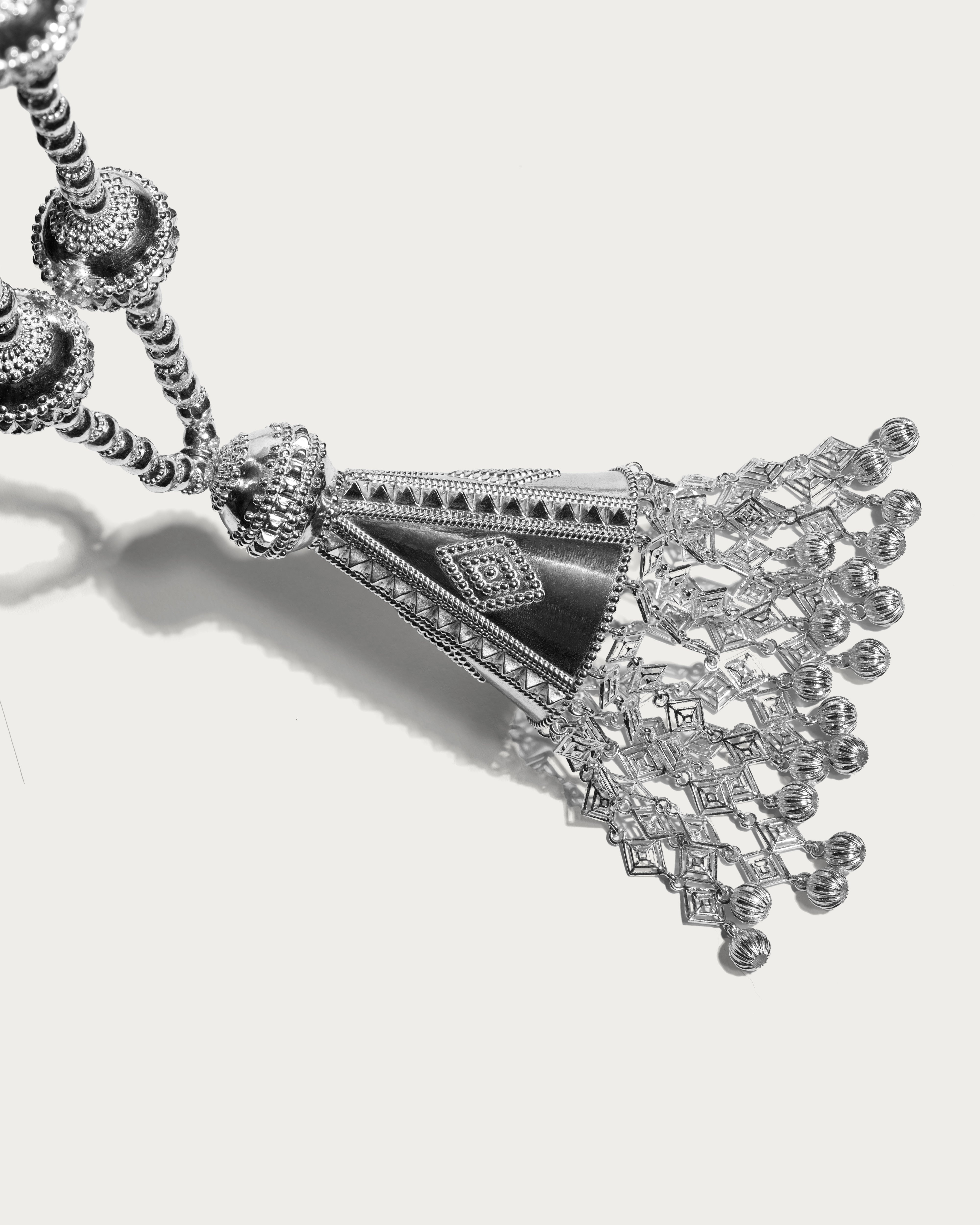 Traditional Mashmoum Mariya