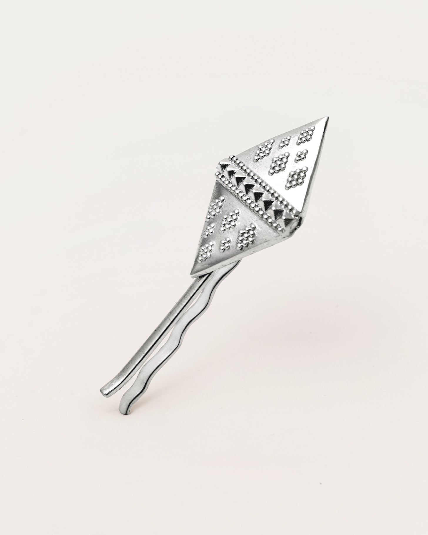 Hab Al Hail Hairpin