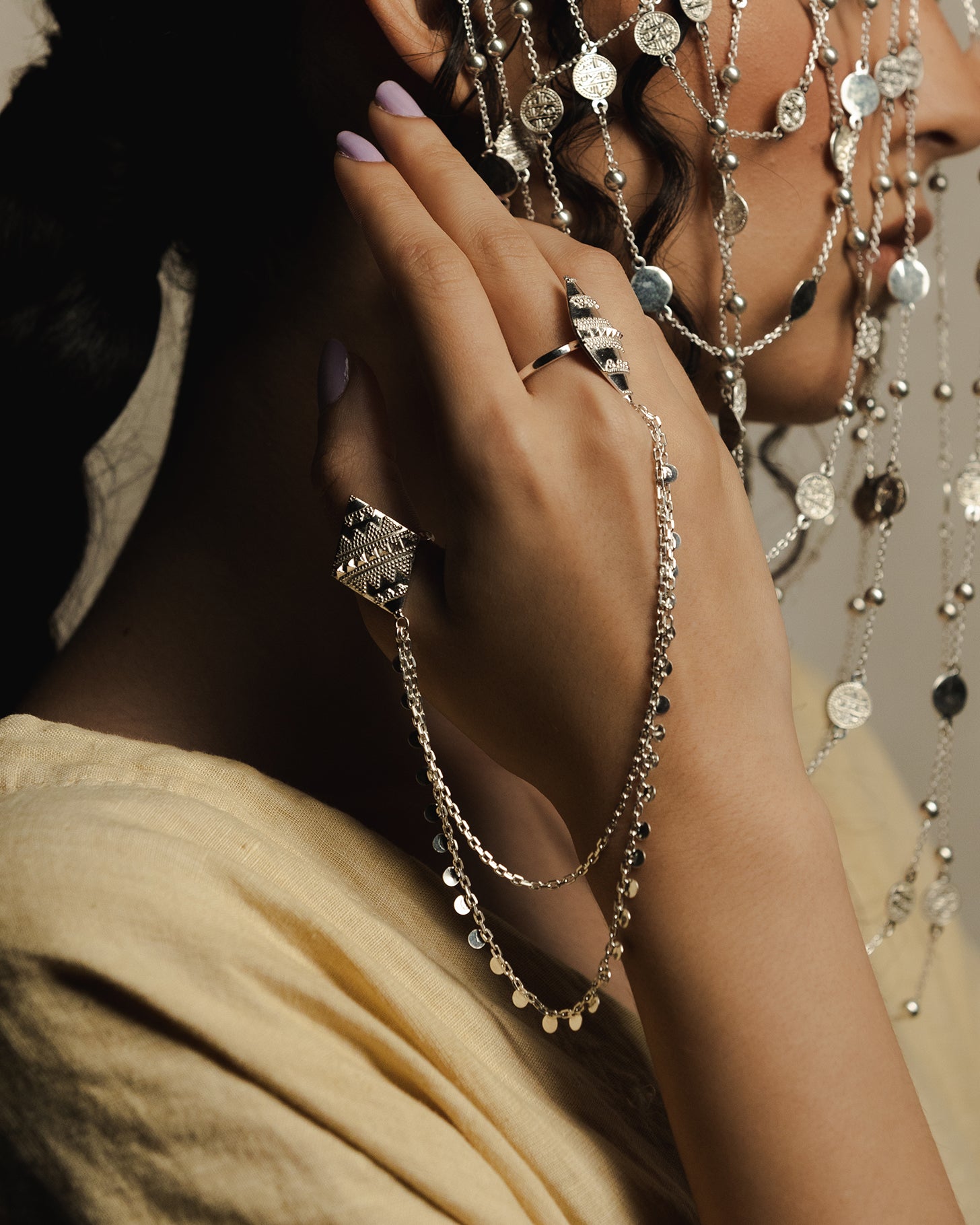 Hab Al Hail Chain Ring