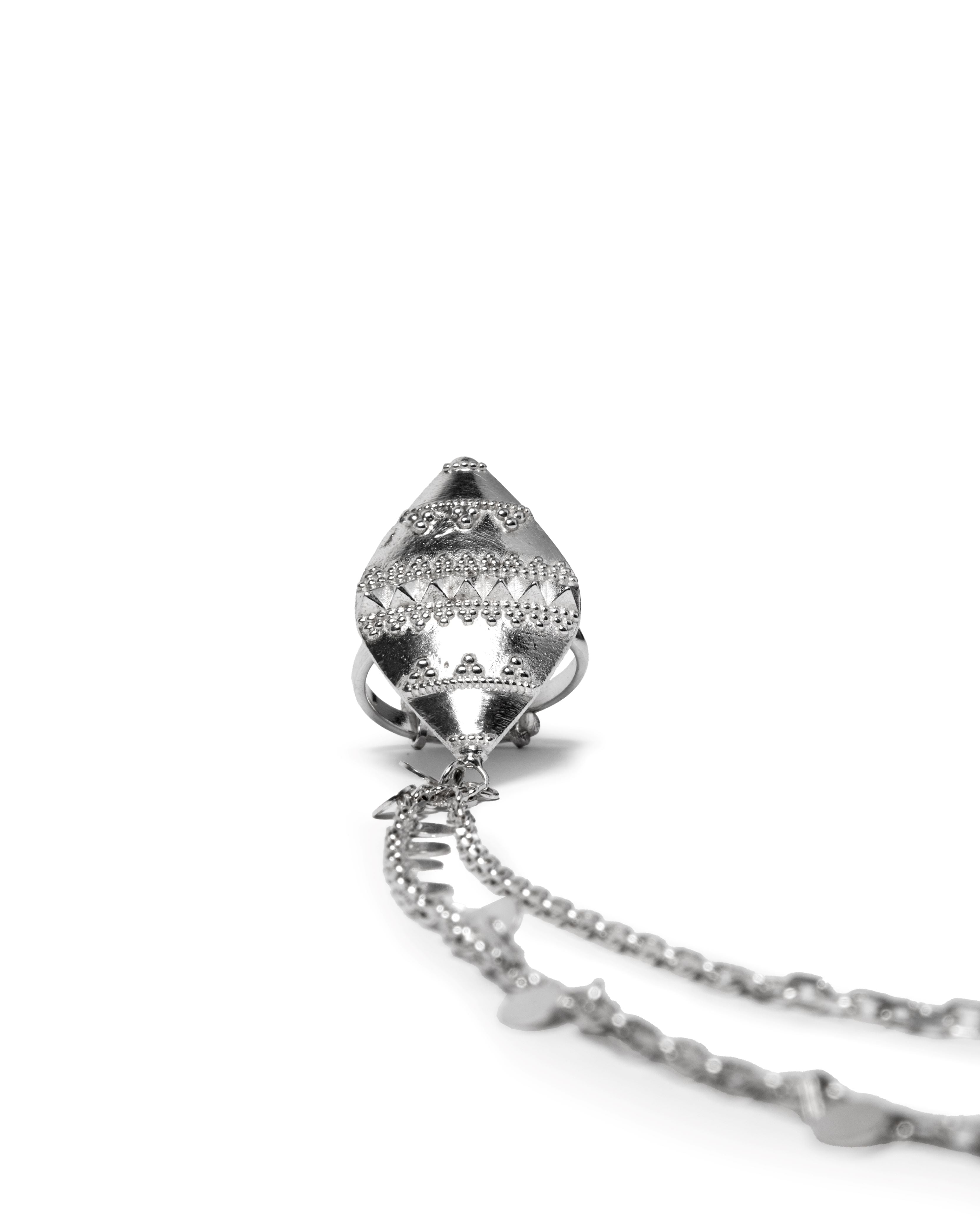 Hab Al Hail Chain Ring